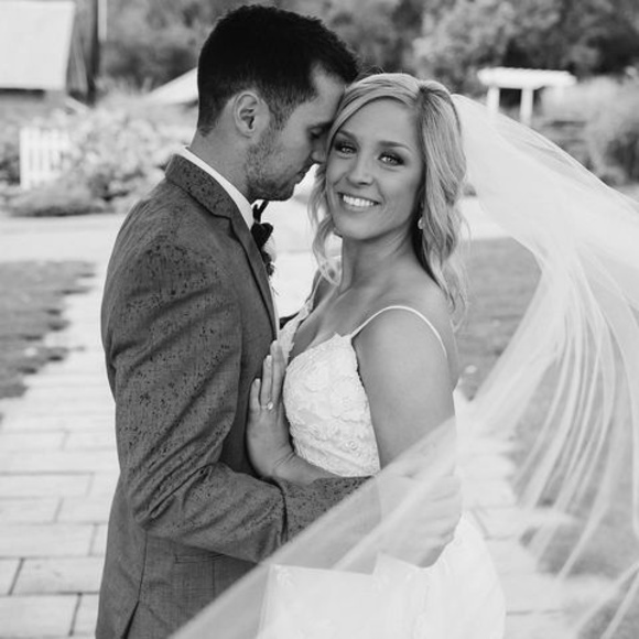 Profile Picture of Alicia Leabo (@aleabo25) on Poshmark