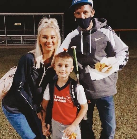 Profile Picture of Lacey Reeves (@laceyymr) on Poshmark