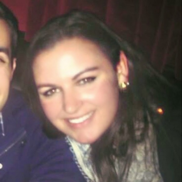 Profile Picture of Eileen Bradley (@eileenbradley) on Poshmark