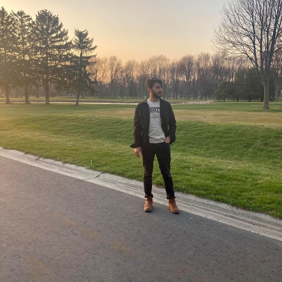 Profile Picture of Rahul Malik (@rahul10malik) on Poshmark