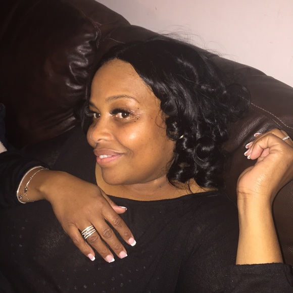 Profile Picture of Sonja Bryant (@msoutlaw41197) on Poshmark