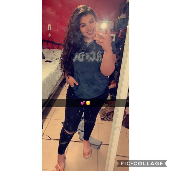 Profile Picture of Adriana Melchor (@lananita16) on Poshmark