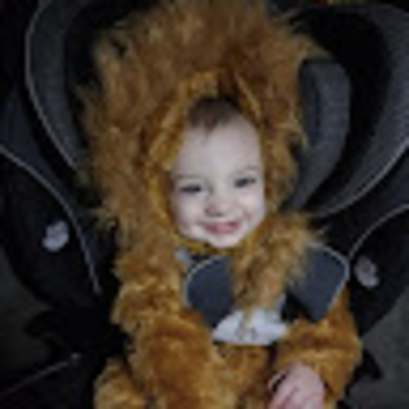 Profile Picture of Jetta Keeney (@jettakeeney2020) on Poshmark