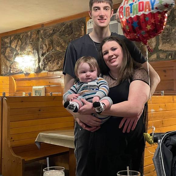 Chris Malenich - Poshmark Profile Picture of Chris Malenich (@cmalenich) on Poshmark