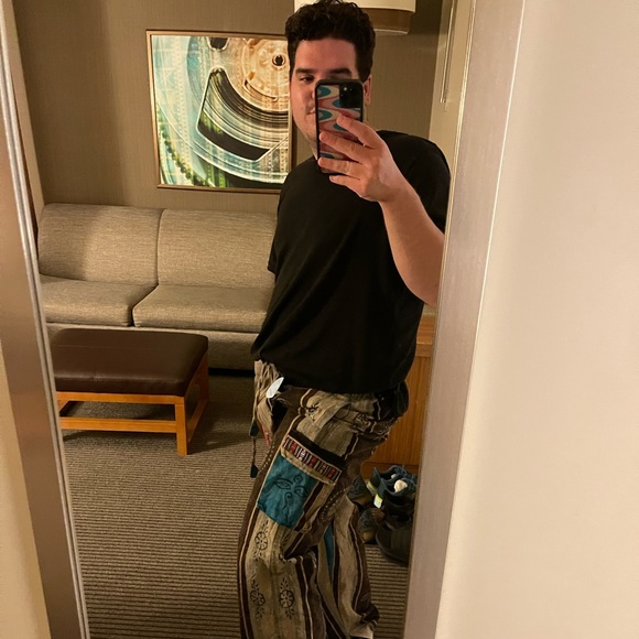 Profile Picture of Adam Joseph (@adamjosephh) on Poshmark