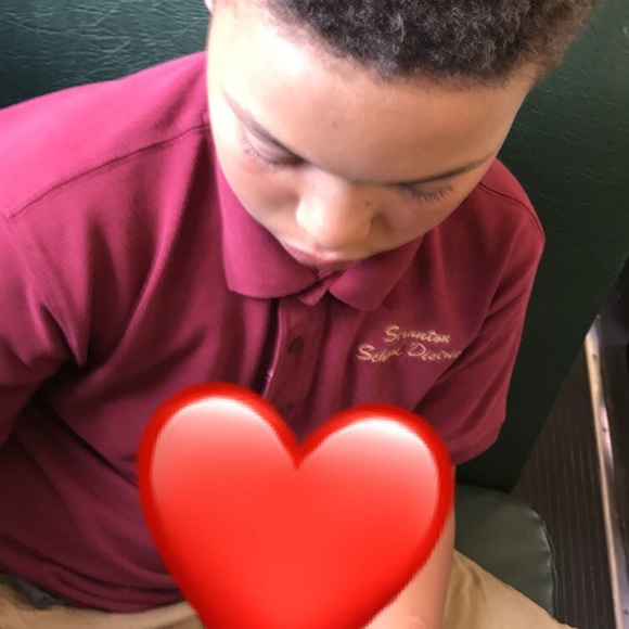 Profile Picture of Anna Uher (@nike4life090204) on Poshmark