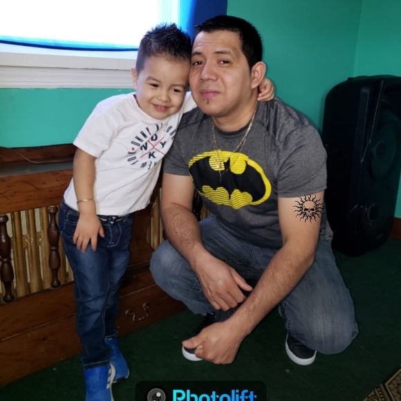 Profile Picture of Omar Hernández (@ohernandez316) on Poshmark