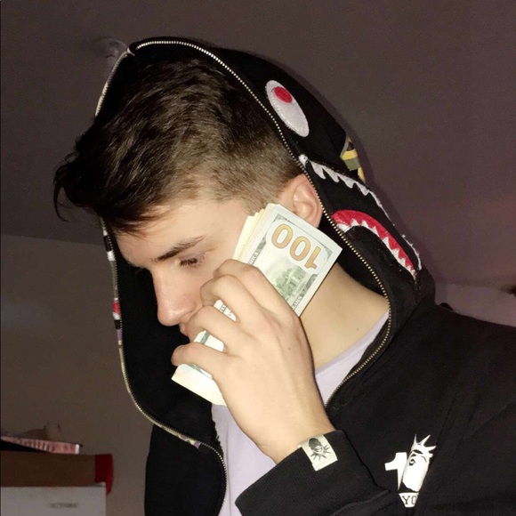 Profile Picture of Max Wheeler (@maxlwheeler) on Poshmark