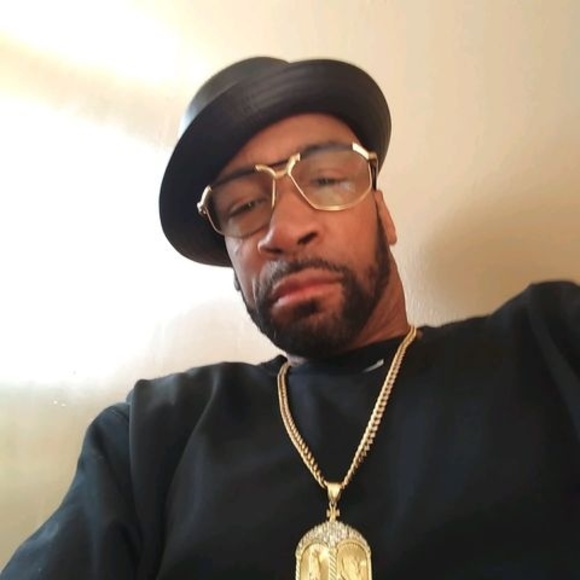 Profile Picture of Eric Harris (@ericharris488) on Poshmark