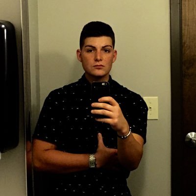 Profile Picture of Nathan Gifford (@giff2cold) on Twitter