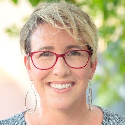 Profile Picture of Cynthia Seifert (@cynthiaseifert) on Twitter