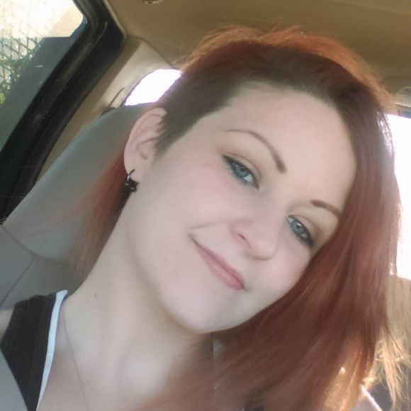 Profile Picture of Shawneek Ridgeway (@shawneekr) on Poshmark