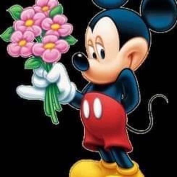 Profile Picture of Carlos Camacho (@carlos6663988) on Poshmark