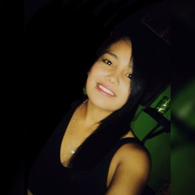 Profile Picture of Sara Largo (@slargo03) on Twitter