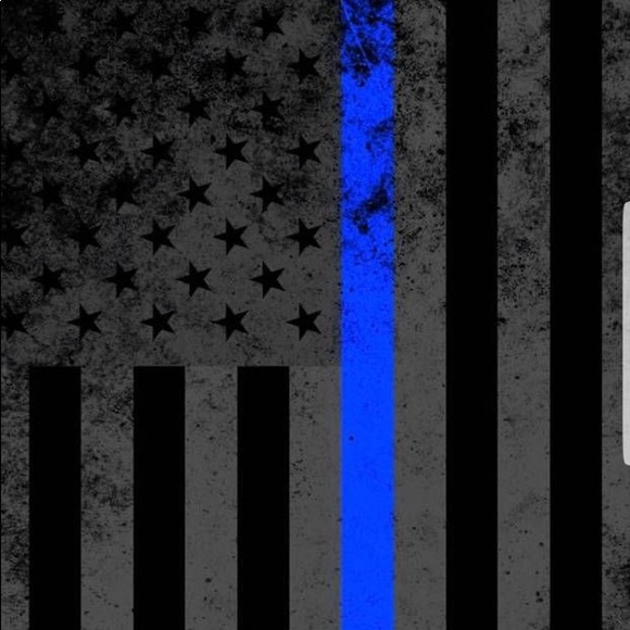 Profile Picture of Michael Cuddemi (@mjcjr) on Poshmark