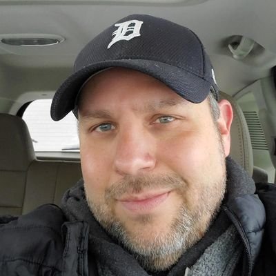Profile Picture of Scott Tomaszewski (@scotttomaphoto) on Twitter