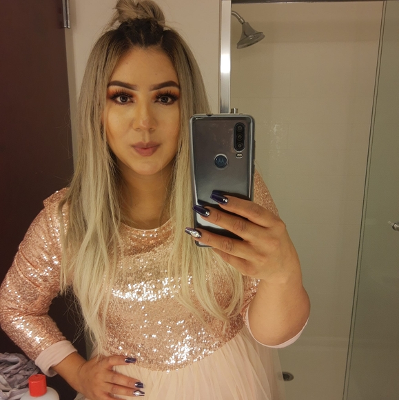 Profile Picture of Lucia Tovar (@rosatovarlucia) on Poshmark