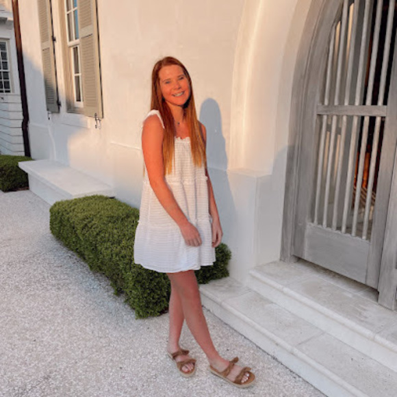 Profile Picture of Alexis Minshew (@alexisminshew16) on Poshmark