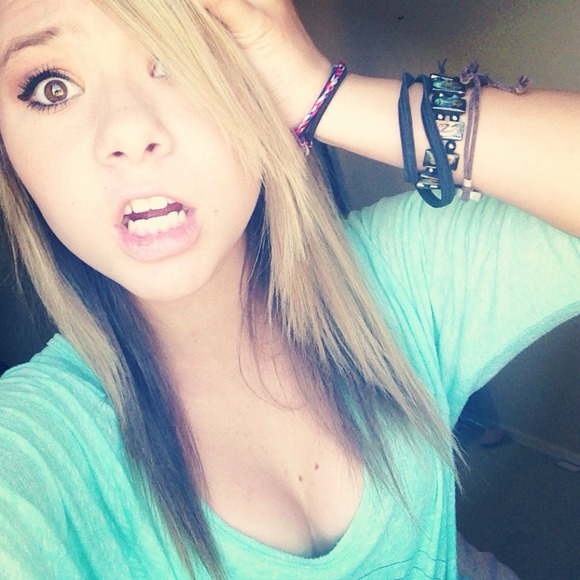 Profile Picture of Deja Cherrier (@dejacherrier) on Poshmark