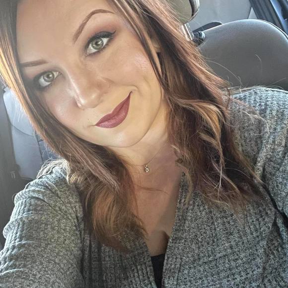 Profile Picture of Brianna Franceries (@bhults92) on Poshmark