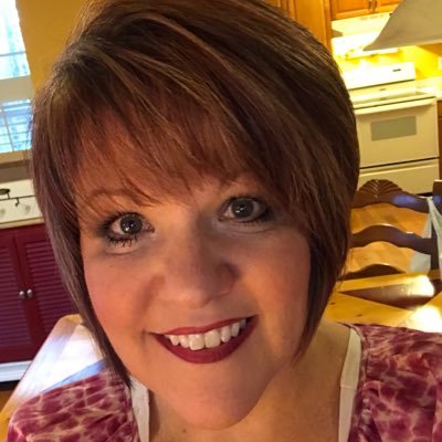 Profile Picture of Vicki Baird (@vicster67) on Twitter