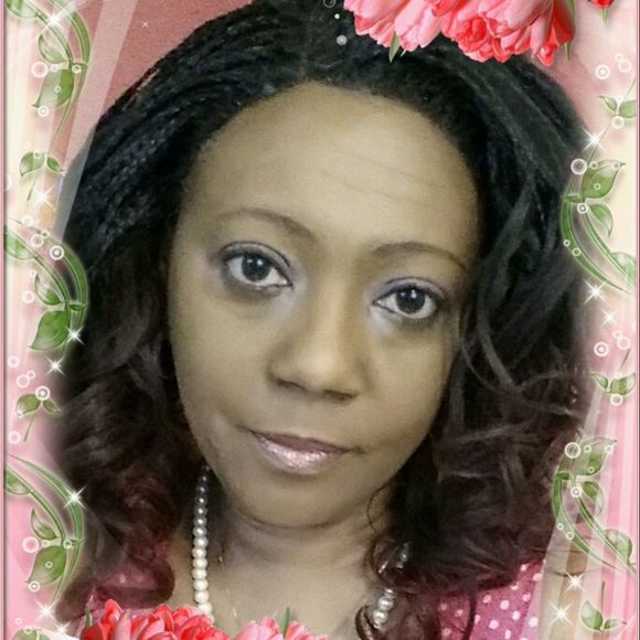 Profile Picture of Earnestine Clayton (@egreenclayton) on Poshmark