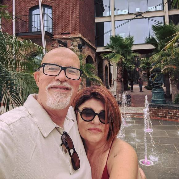 Profile Picture of Julie Glann (@jgpetrov) on Poshmark