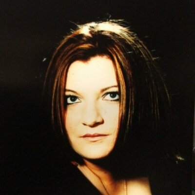 Profile Picture of Chrystal Burns (@chrystal25) on Twitter