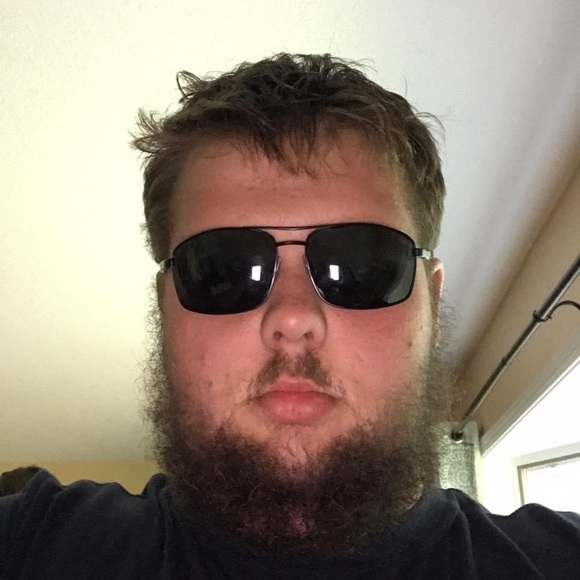 Profile Picture of Dylan Smith (@dylansmith706) on Poshmark