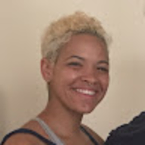 Profile Picture of Alexa Evans (@evansaj2991) on Poshmark