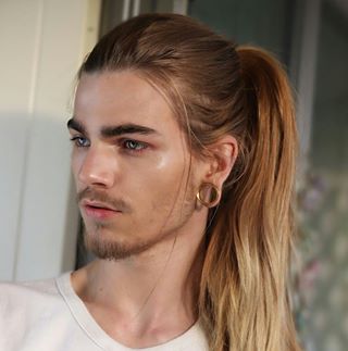 Profile Picture of Aaron C. Viërstack (@magni.lokison.9) on Facebook