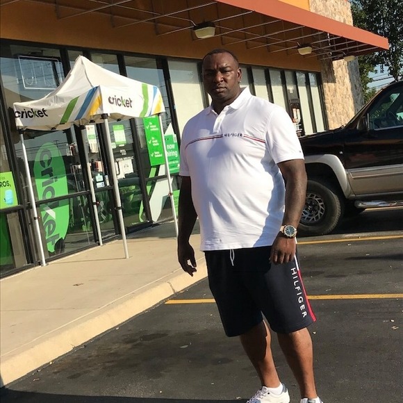 Profile Picture of Clifton Leonard (@cliftonleonard) on Poshmark