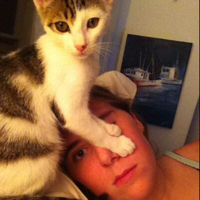 Profile Picture of Margaret Gibson (@getatmesmg) on Twitter