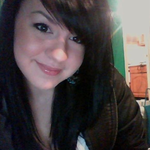 Profile Picture of Jenna Rone (@meow1017) on Poshmark