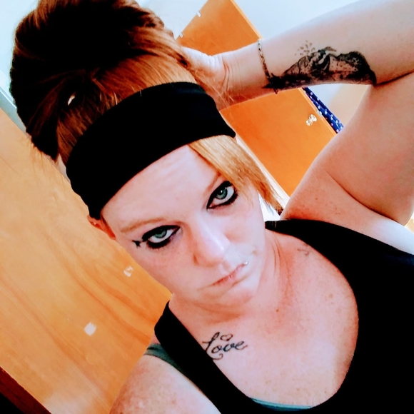 Profile Picture of Jessica Gargala (@jessicagargala) on Poshmark