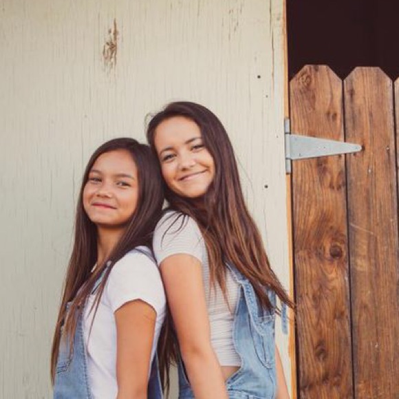 Profile Picture of Serena Bolish (@sbolish) on Poshmark