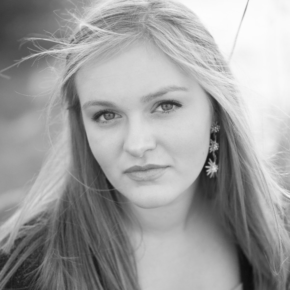 Profile Picture of Kaylee Reininga (@kayleekay3) on Poshmark