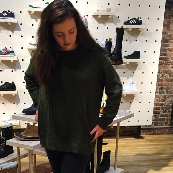 Bella Huettner - Poshmark Profile Picture of Bella Huettner (@bellahuettner) on Poshmark