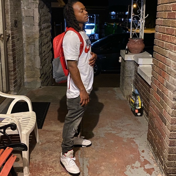 Profile Picture of Timmy Jeffries (@trapinmotion) on Poshmark