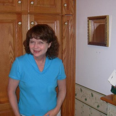 Profile Picture of Lucy Adkins (@LucyAdkins8) on Twitter