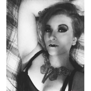 Profile Picture of Joey Roach (Amanda Jo Wuehler) (@HookingWarlock) on Facebook