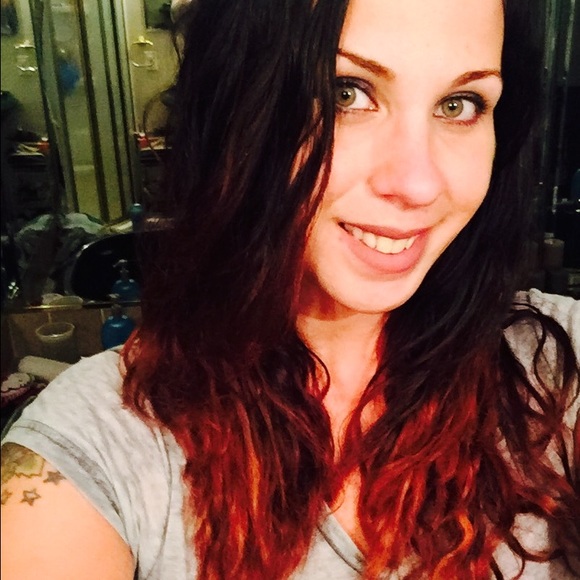 Profile Picture of Charity Roohr (@croohr) on Poshmark