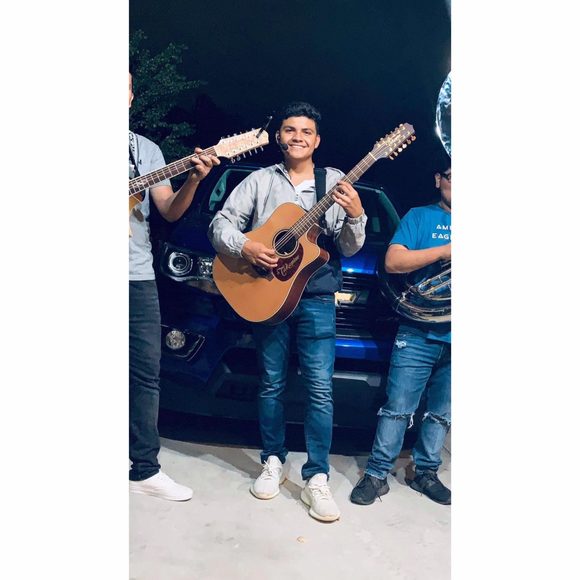 Profile Picture of Joel Barragan (@joelbarragan24) on Poshmark