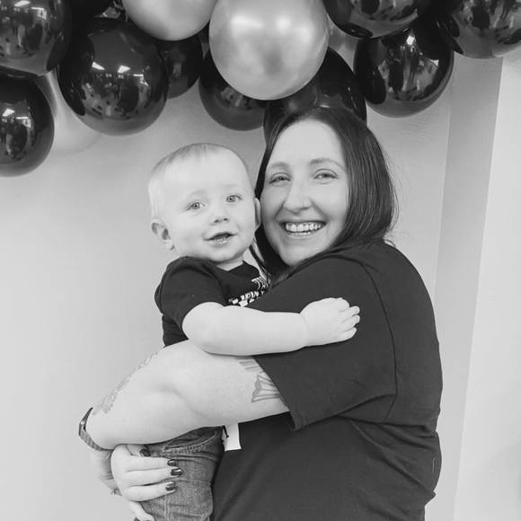 Hannah Ebrey - Poshmark Profile Picture of Hannah Ebrey (@hannahnobanana) on Poshmark