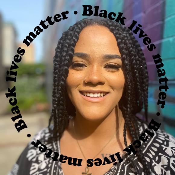 Profile Picture of Gemma Williams (@gwilliam18) on Poshmark