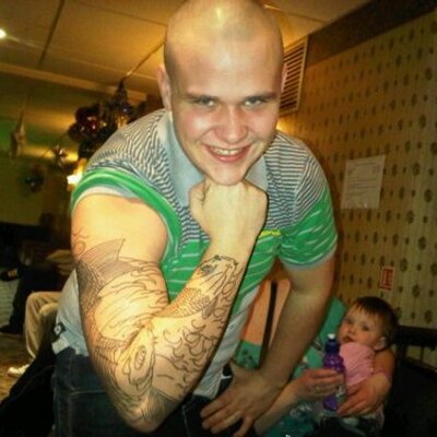 Profile Picture of Garry Wrenn (@GazzaHAMMERS89) on Twitter