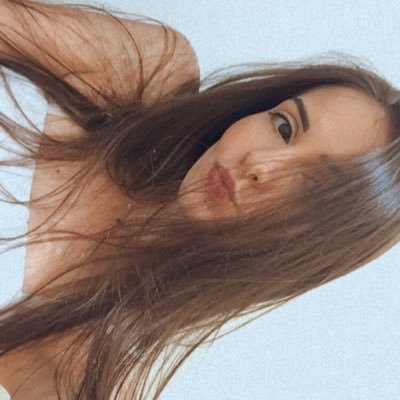 Profile Photo of Júlia Pandolfo (@JuliaPandolfoo) on Twitter