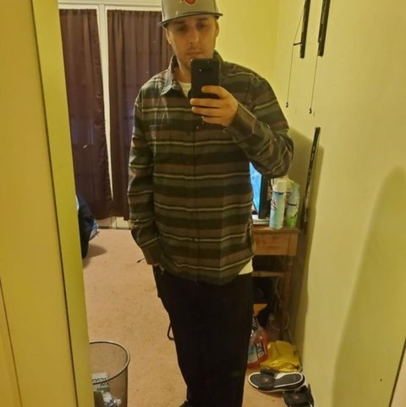 Profile Picture of Andrew Beshwate (@abeshwate21) on Poshmark