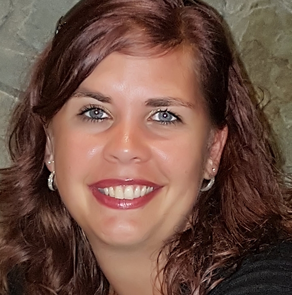 Profile Picture of Miek Abeelen (@mva2112) on Poshmark