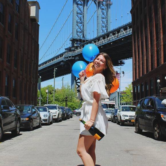 Profile Picture of Julianna Kelly (@jak11402) on Poshmark